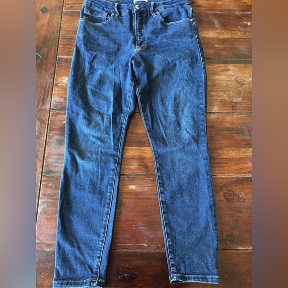 Good American Denim - Good American Good Legs Crop Skinny Jeans Blue Size 10/30
Stretch